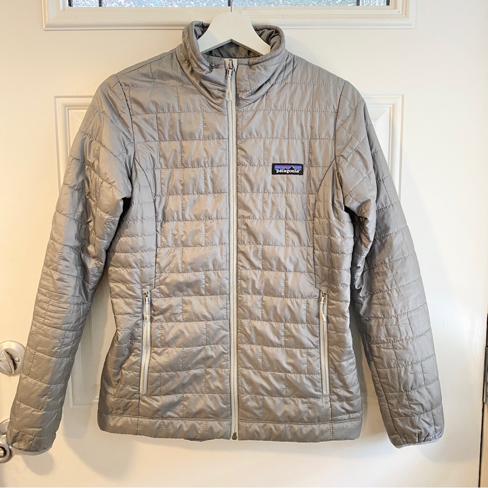 Patagonia women’s nano puff jacket